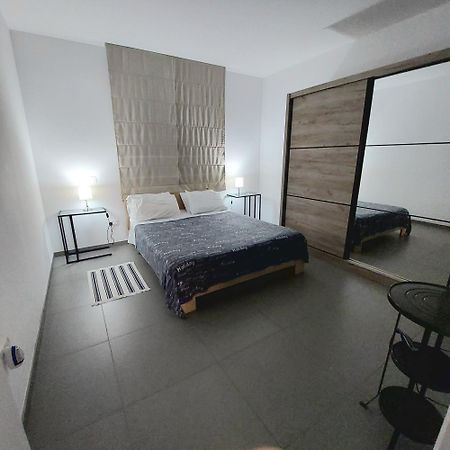 Julia'S Residence Никосия Экстерьер фото
